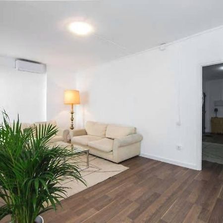 Sagarda Familia Private Sunny Room برشلونة المظهر الخارجي الصورة