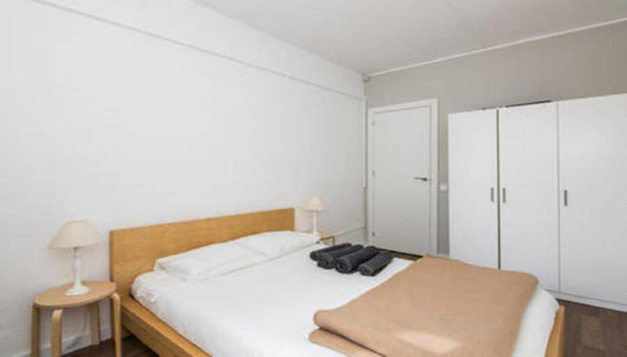 Sagarda Familia Private Sunny Room برشلونة المظهر الخارجي الصورة